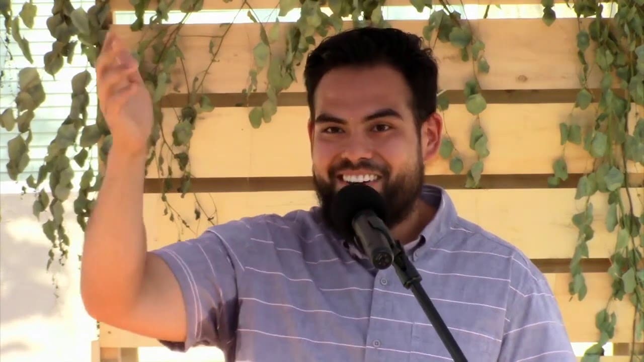 Zach Ruiz teaching Jeremiah 42 with Zach Ruiz
